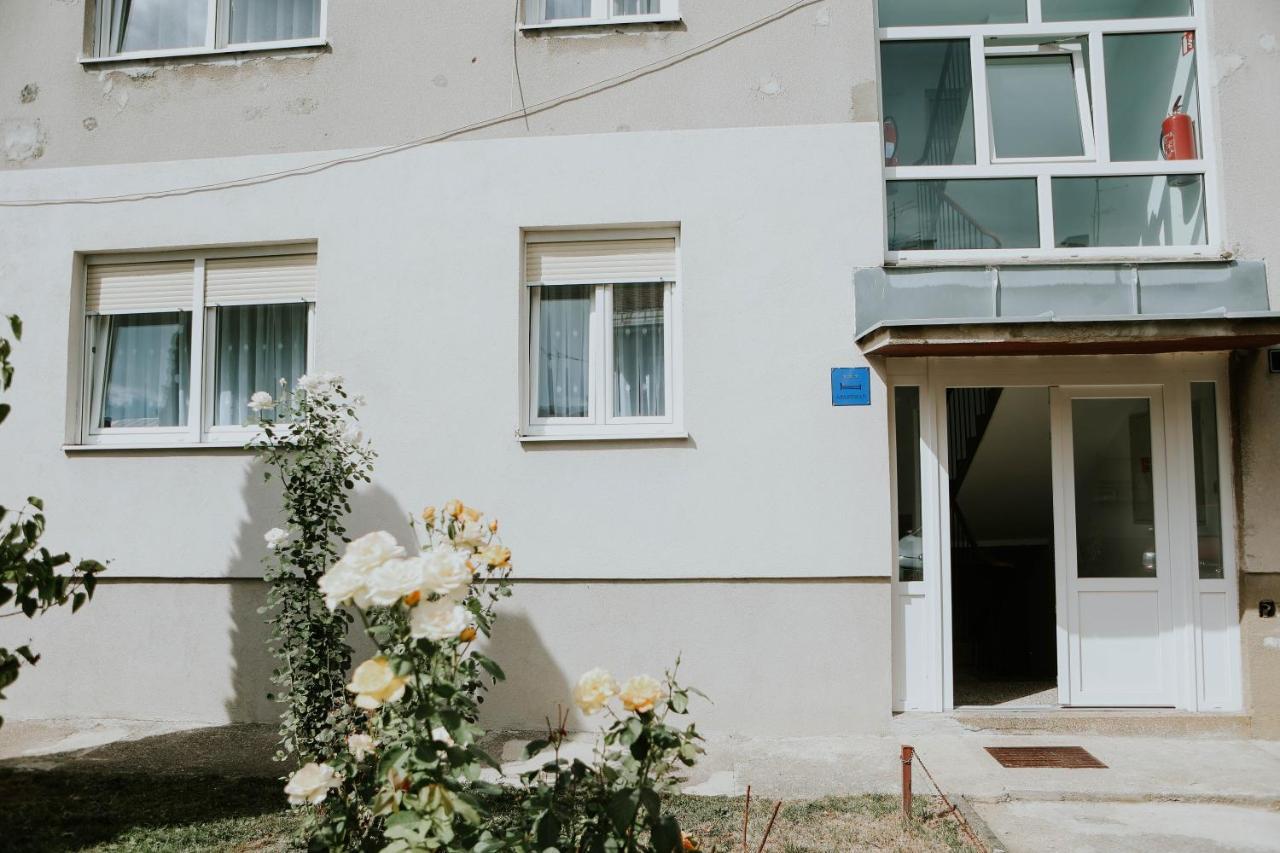 I&T Apartman Gospić Exterior foto